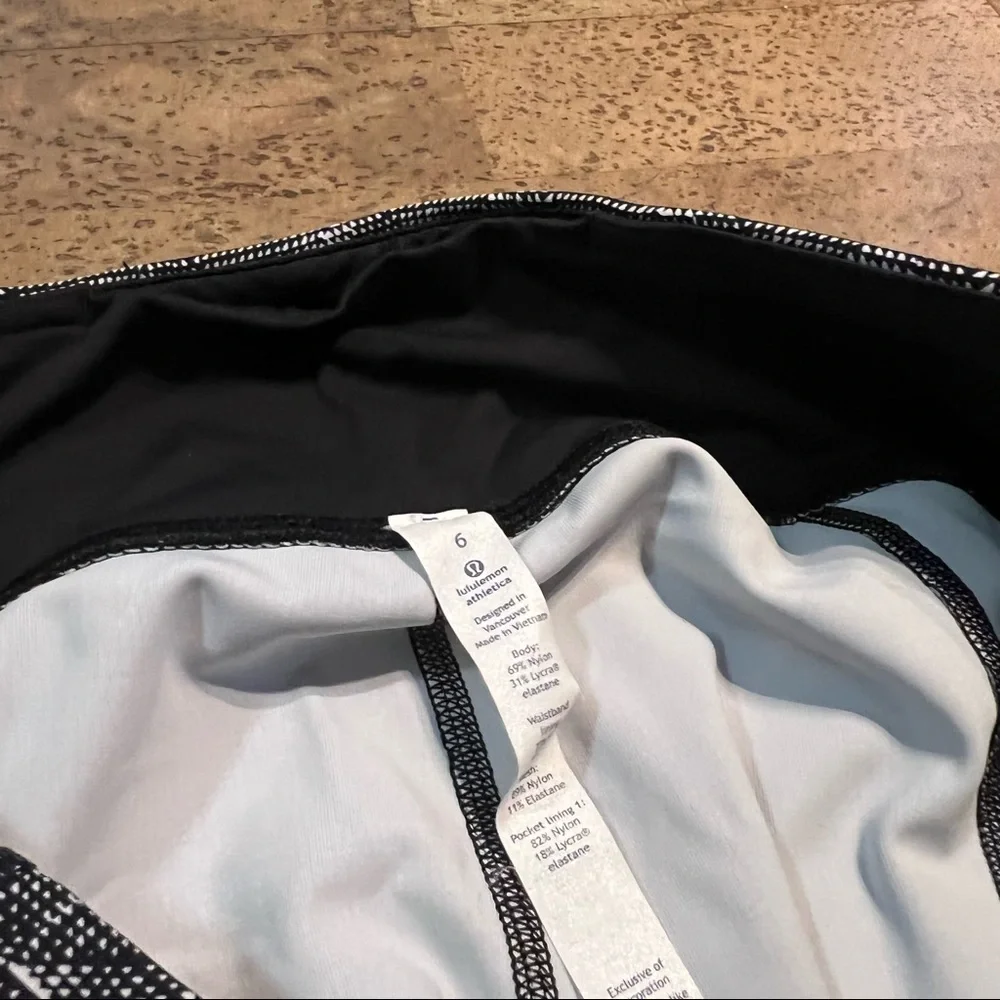 Lululemon - Inspire Tight II (25") Formation Alpine White Black / Black - Picture 8 of 9